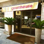 City Guest House Penzion 4*