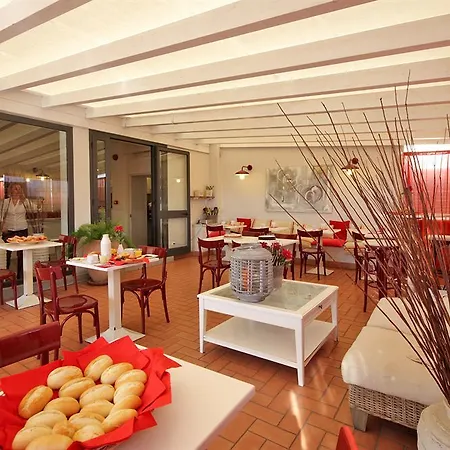 Gasthuis City Guest House 4*