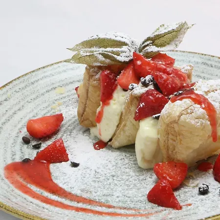 City Guest House Gasthof 4*