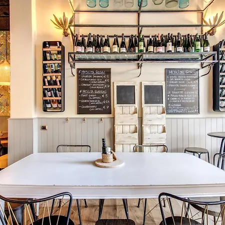 Gasthuis City Guest House 4*